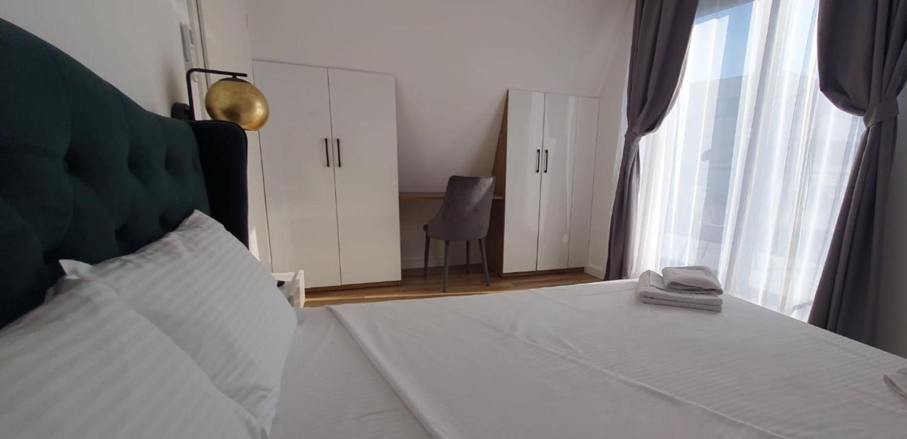 كلوج-نابوكا Cinque Stelle Hotel Apartments المظهر الخارجي الصورة