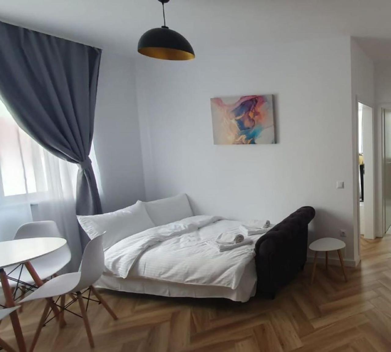 كلوج-نابوكا Cinque Stelle Hotel Apartments المظهر الخارجي الصورة