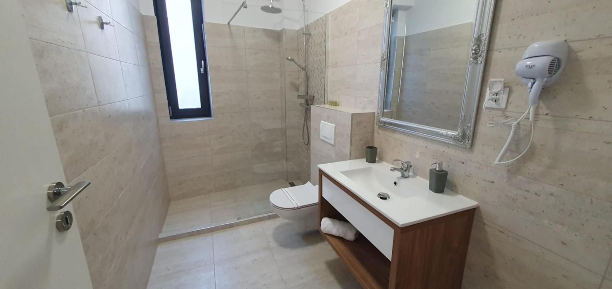 كلوج-نابوكا Cinque Stelle Hotel Apartments المظهر الخارجي الصورة