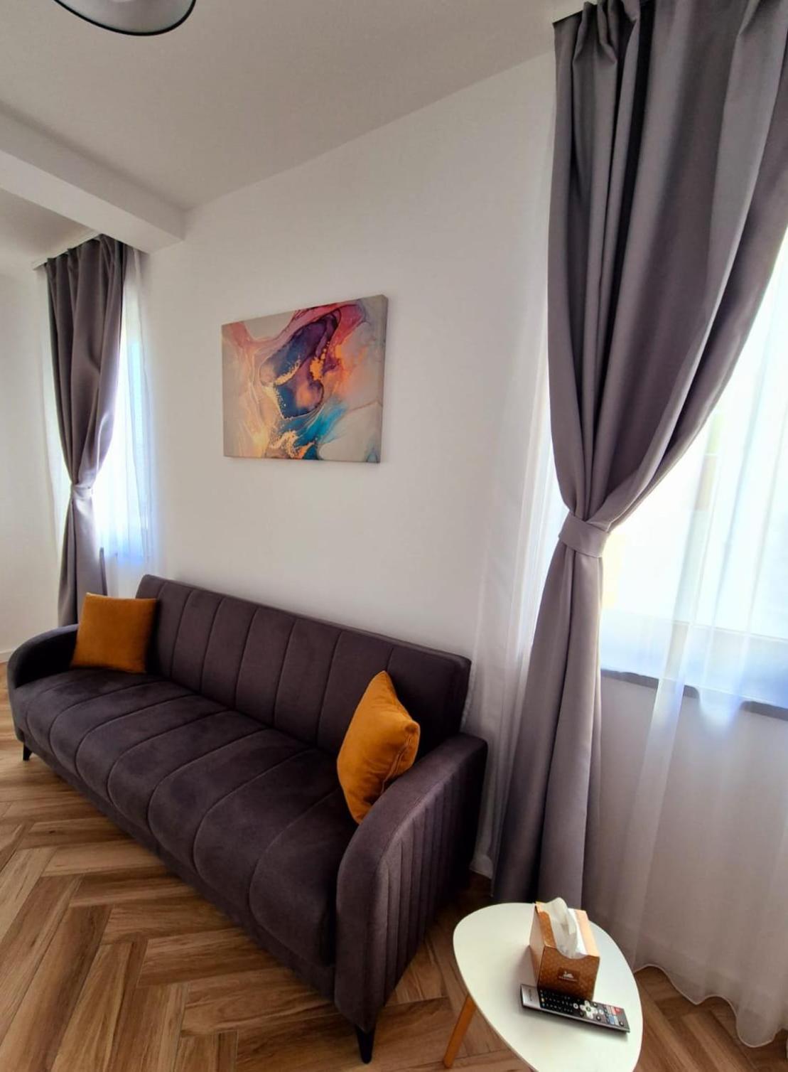 كلوج-نابوكا Cinque Stelle Hotel Apartments المظهر الخارجي الصورة